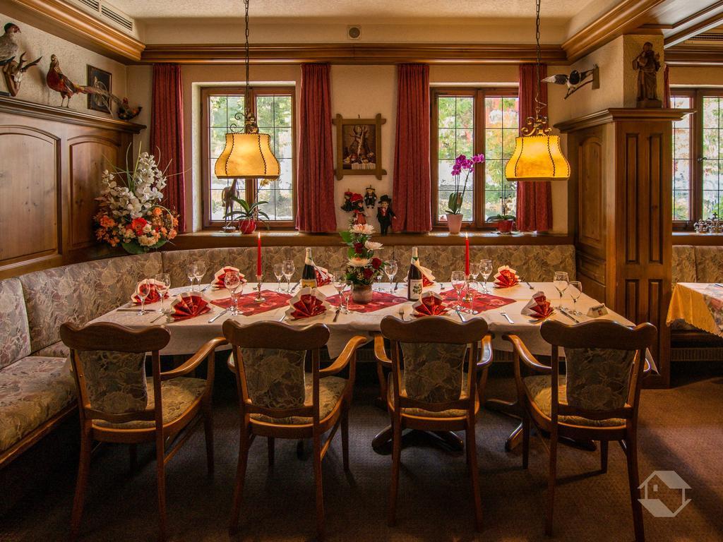 Hotel Restaurant Alte Linde Bad Wildbad Exterior foto