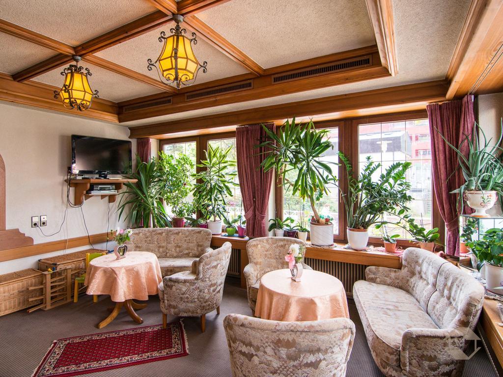 Hotel Restaurant Alte Linde Bad Wildbad Exterior foto